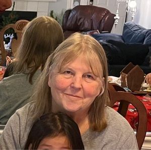 Meet your Posher, Debra